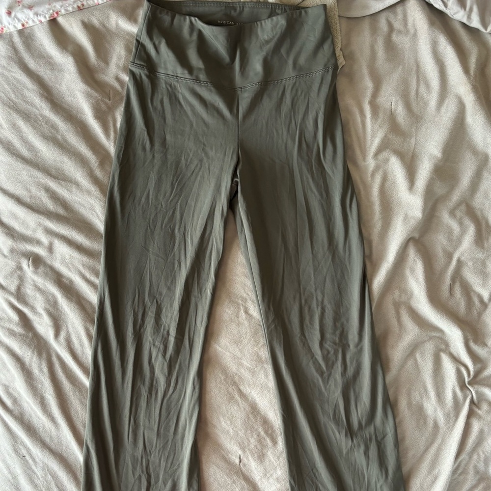 American Eagle Flare Leggings